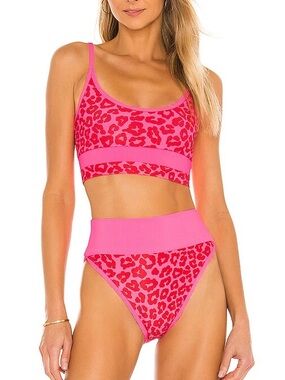 Beach Riot Emmy + Eva Set Pink Red Leopard Size Medium